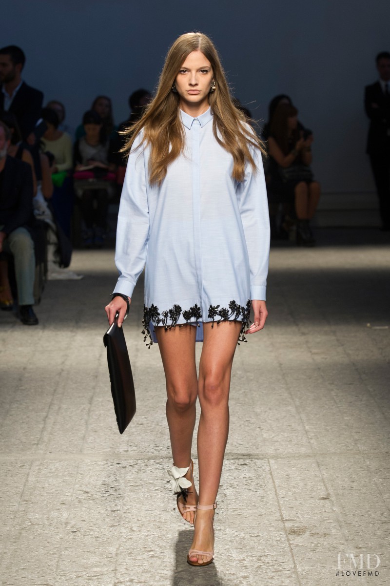 Roberta Cardenio featured in  the N° 21 fashion show for Spring/Summer 2014