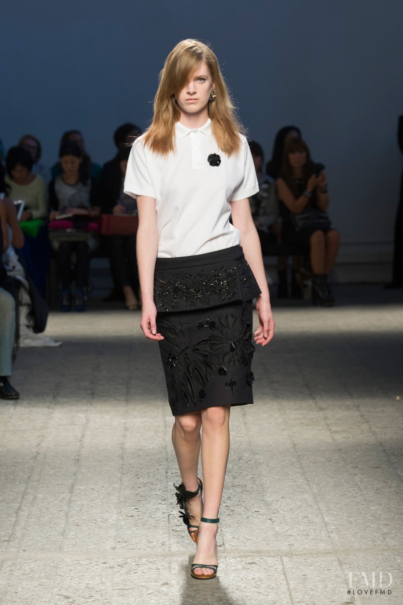 Ashleigh Good featured in  the N° 21 fashion show for Spring/Summer 2014