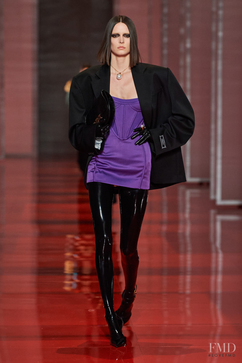 Hana Grizelj featured in  the Versace fashion show for Autumn/Winter 2022