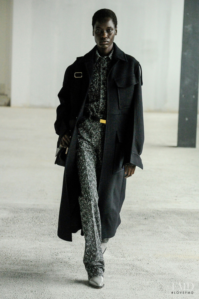 Victoria Beckham fashion show for Autumn/Winter 2022
