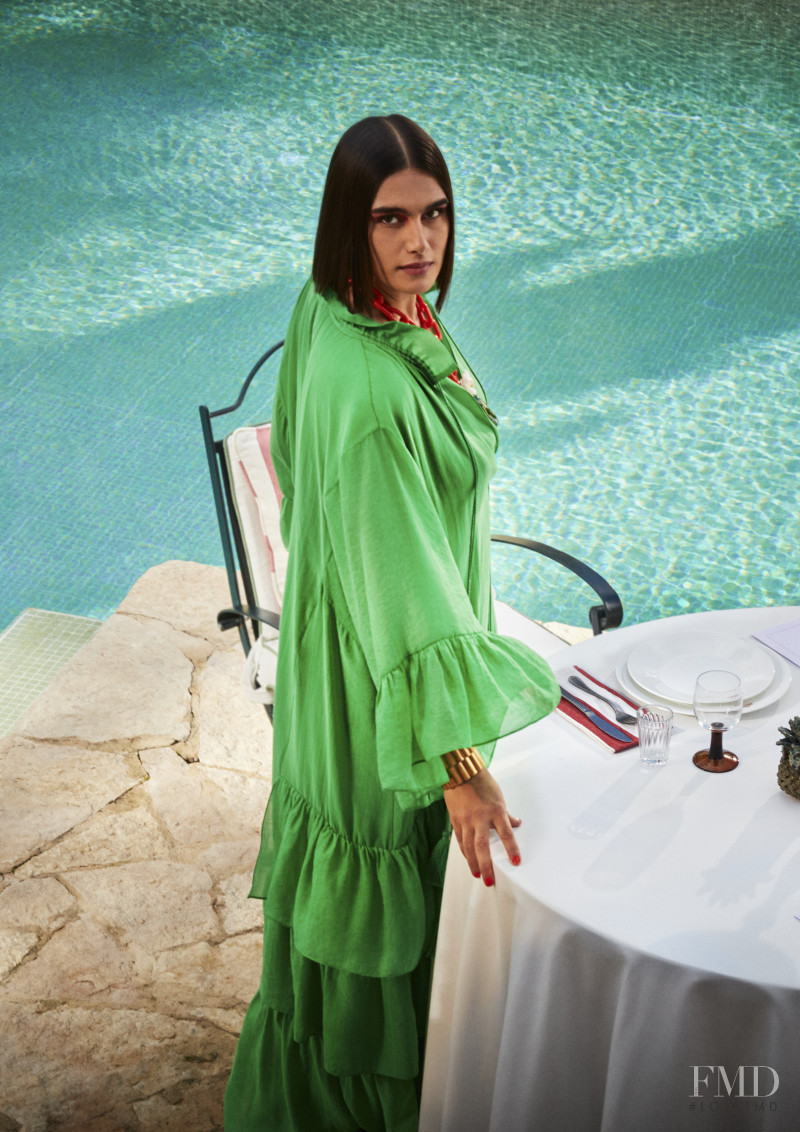 Jill Kortleve featured in  the H&M H&M Hotel Hennes S/S 22 Campaign advertisement for Spring/Summer 2022