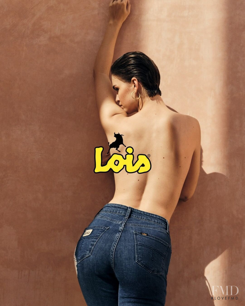Robin Holzken featured in  the Lois Jeans advertisement for Spring/Summer 2022