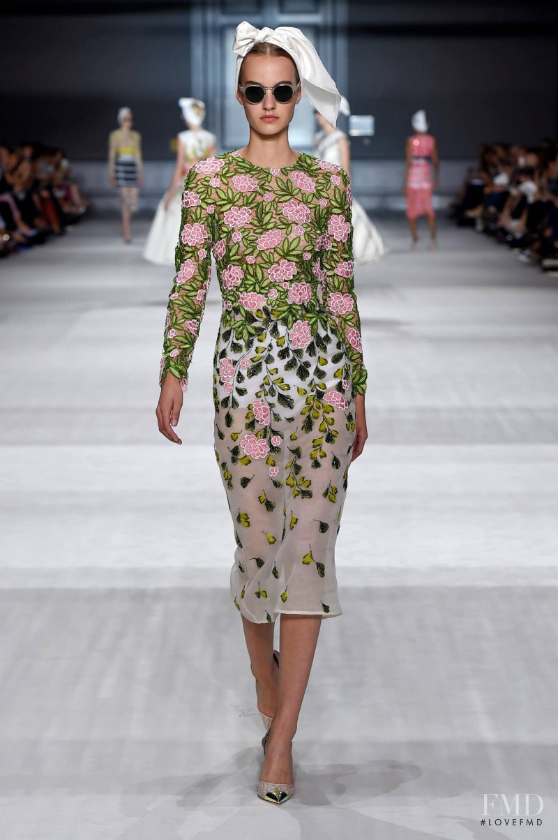Maartje Verhoef featured in  the Giambattista Valli Haute Couture fashion show for Autumn/Winter 2014