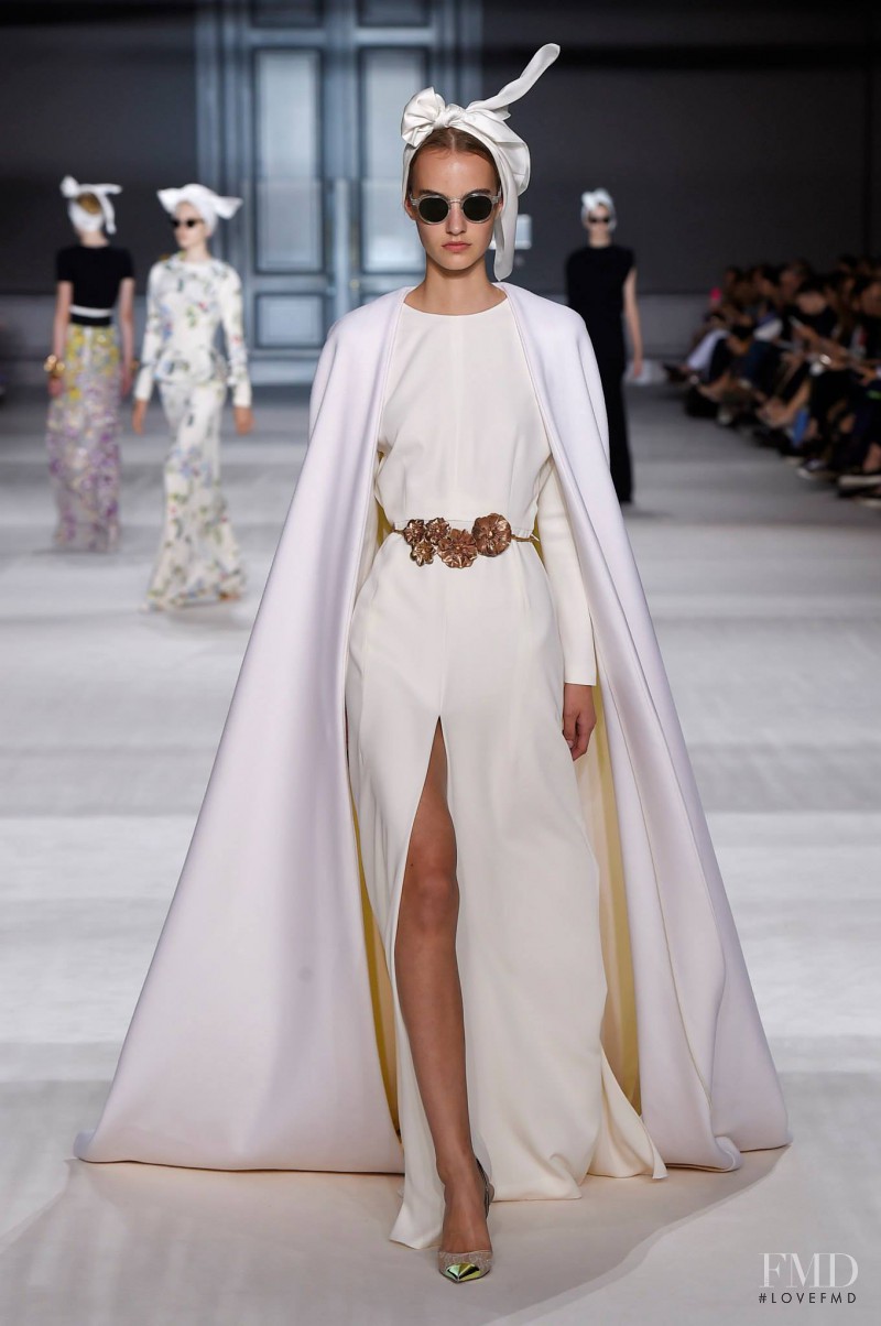 Maartje Verhoef featured in  the Giambattista Valli Haute Couture fashion show for Autumn/Winter 2014