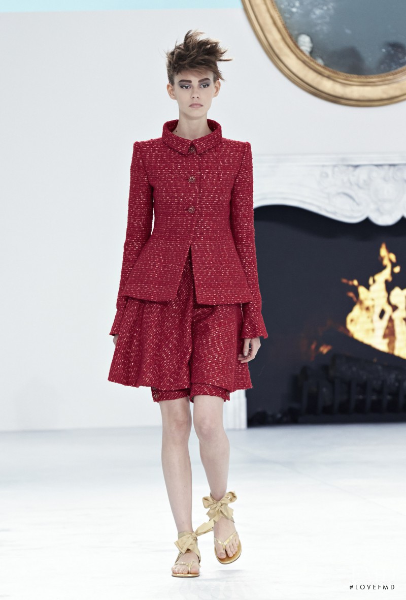 Ondria Hardin featured in  the Chanel Haute Couture fashion show for Autumn/Winter 2014