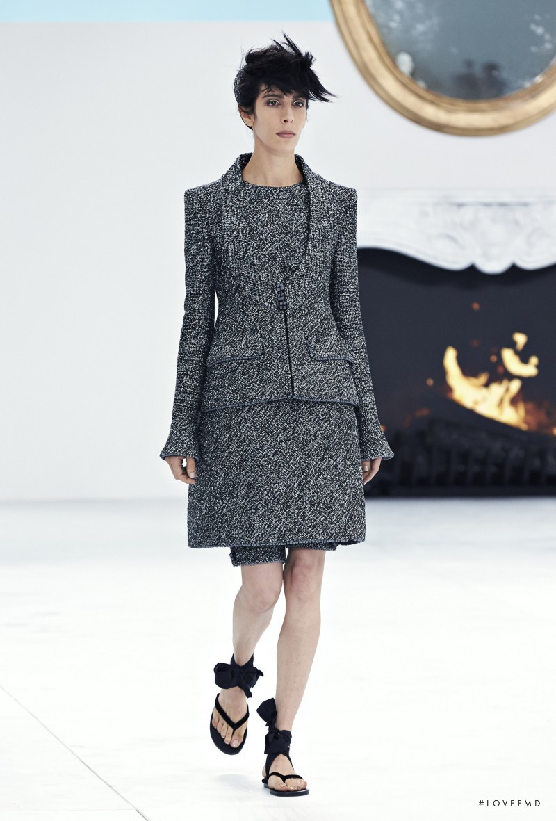 Jamie Bochert featured in  the Chanel Haute Couture fashion show for Autumn/Winter 2014