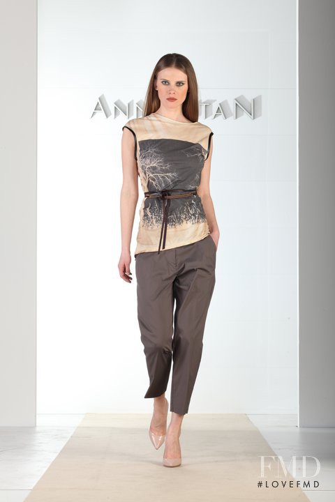 Anna Rita N. lookbook for Spring/Summer 2011