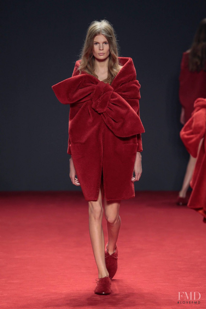Alexandra Elizabeth Ljadov featured in  the Viktor & Rolf fashion show for Autumn/Winter 2014