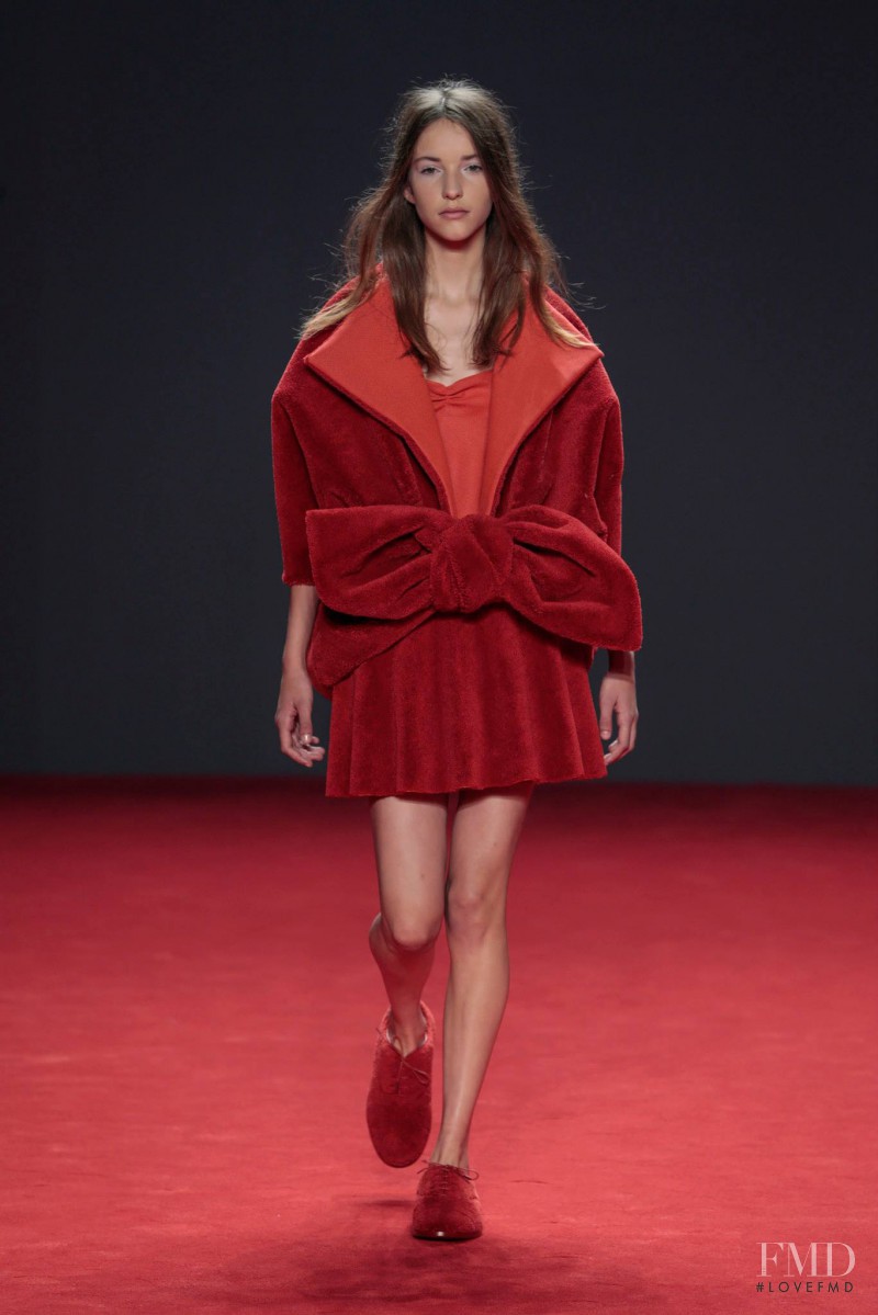Alexandra Costin featured in  the Viktor & Rolf fashion show for Autumn/Winter 2014