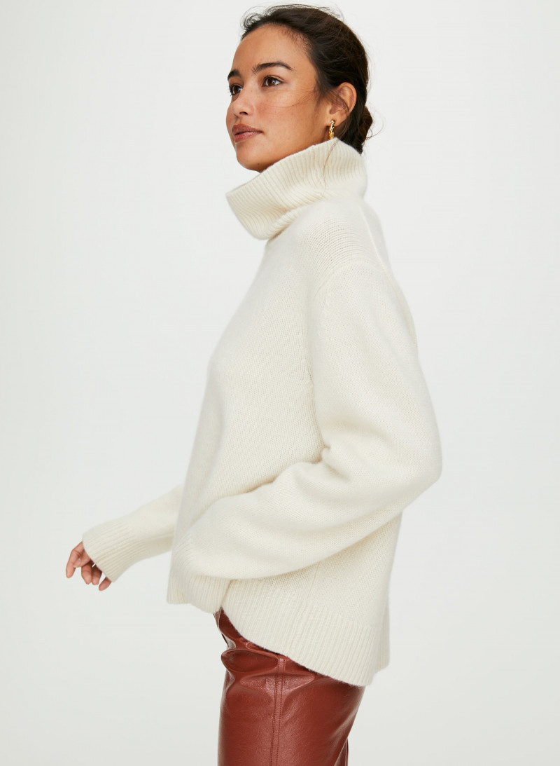 Kelsey Merritt featured in  the Aritzia catalogue for Autumn/Winter 2019