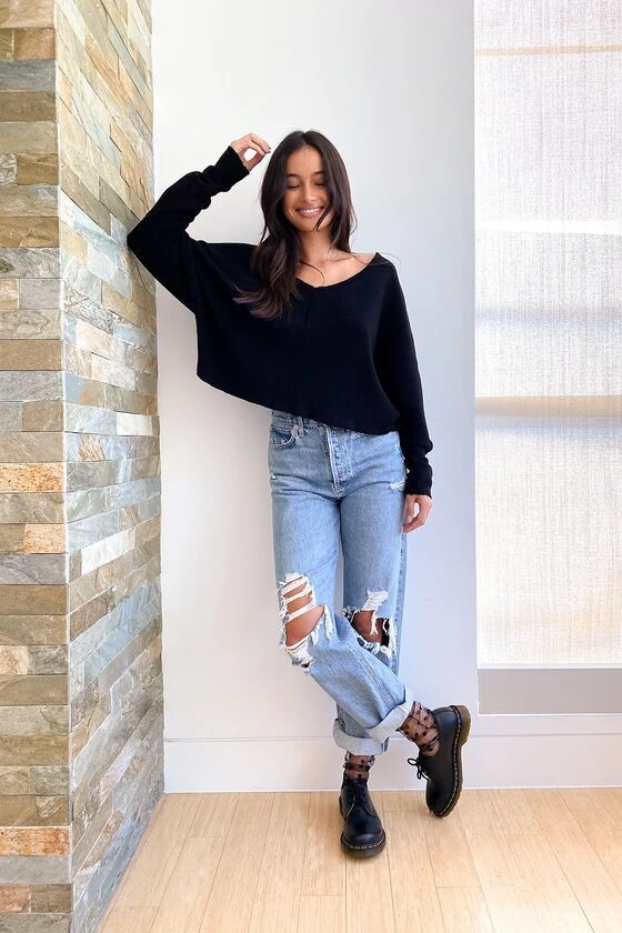 Kelsey Merritt featured in  the Lulus catalogue for Autumn/Winter 2020