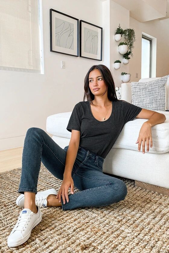 Kelsey Merritt featured in  the Lulus catalogue for Autumn/Winter 2020