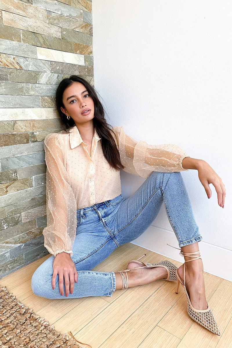 Kelsey Merritt featured in  the Lulus catalogue for Autumn/Winter 2020