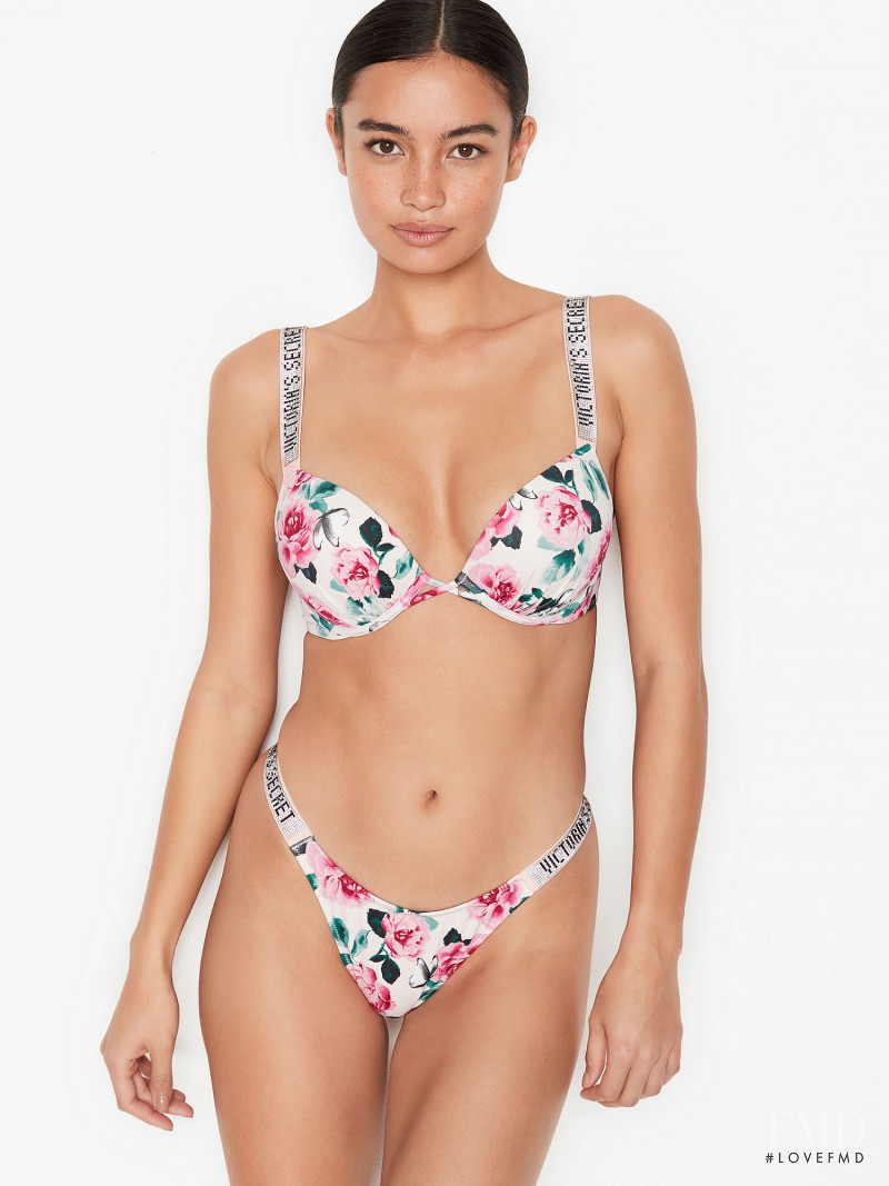 Kelsey Merritt featured in  the Victoria\'s Secret Swim catalogue for Spring/Summer 2021