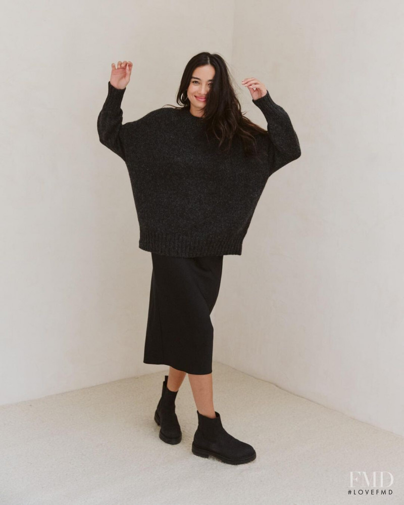 Kelsey Merritt featured in  the Jenni Kayne lookbook for Spring/Summer 2022