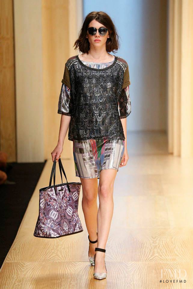 Steffy Argelich featured in  the Custo Barcelona fashion show for Spring/Summer 2015