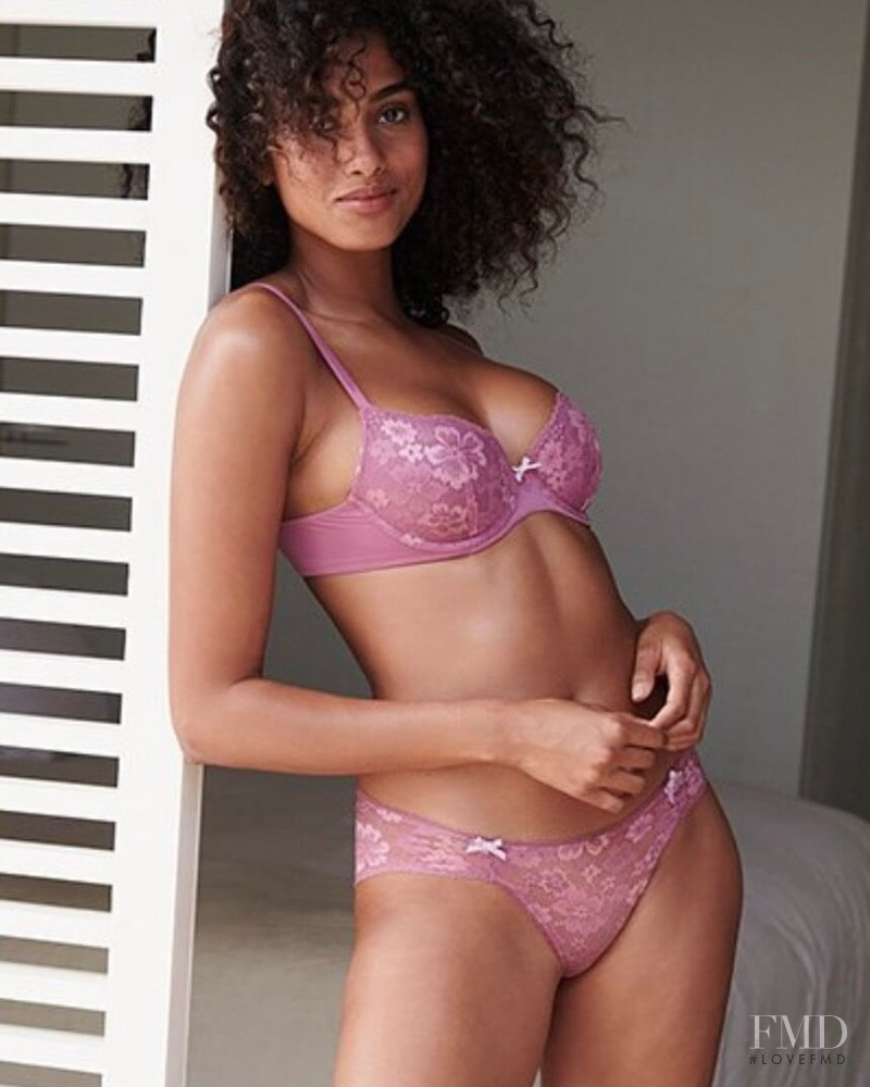 Imaan Hammam featured in  the Victoria\'s Secret catalogue for Spring/Summer 2022