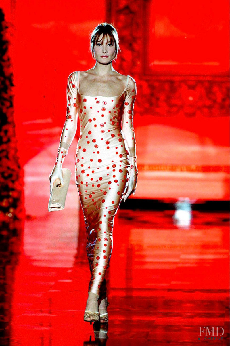 Carla Bruni featured in  the Atelier Versace fashion show for Spring/Summer 1995
