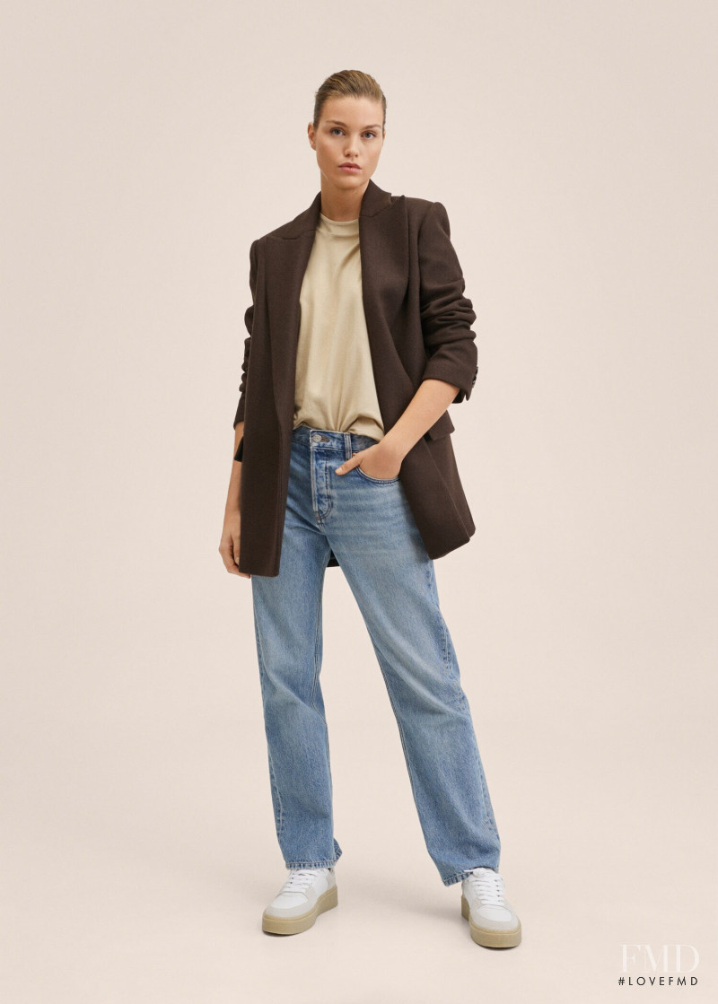 Luna Bijl featured in  the Mango catalogue for Spring/Summer 2022