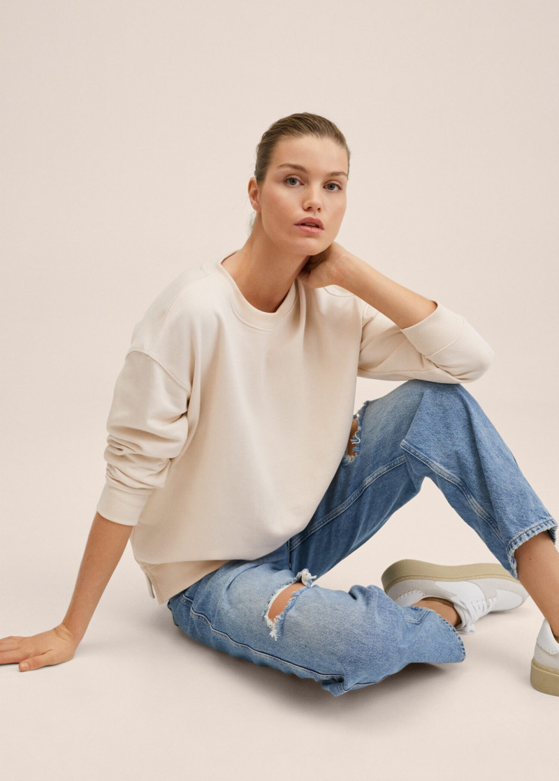 Luna Bijl featured in  the Mango catalogue for Spring/Summer 2022