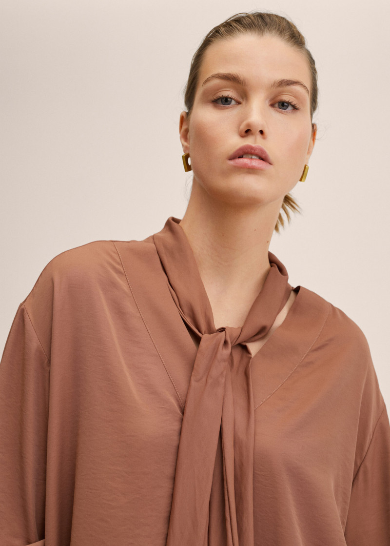 Luna Bijl featured in  the Mango catalogue for Spring/Summer 2022