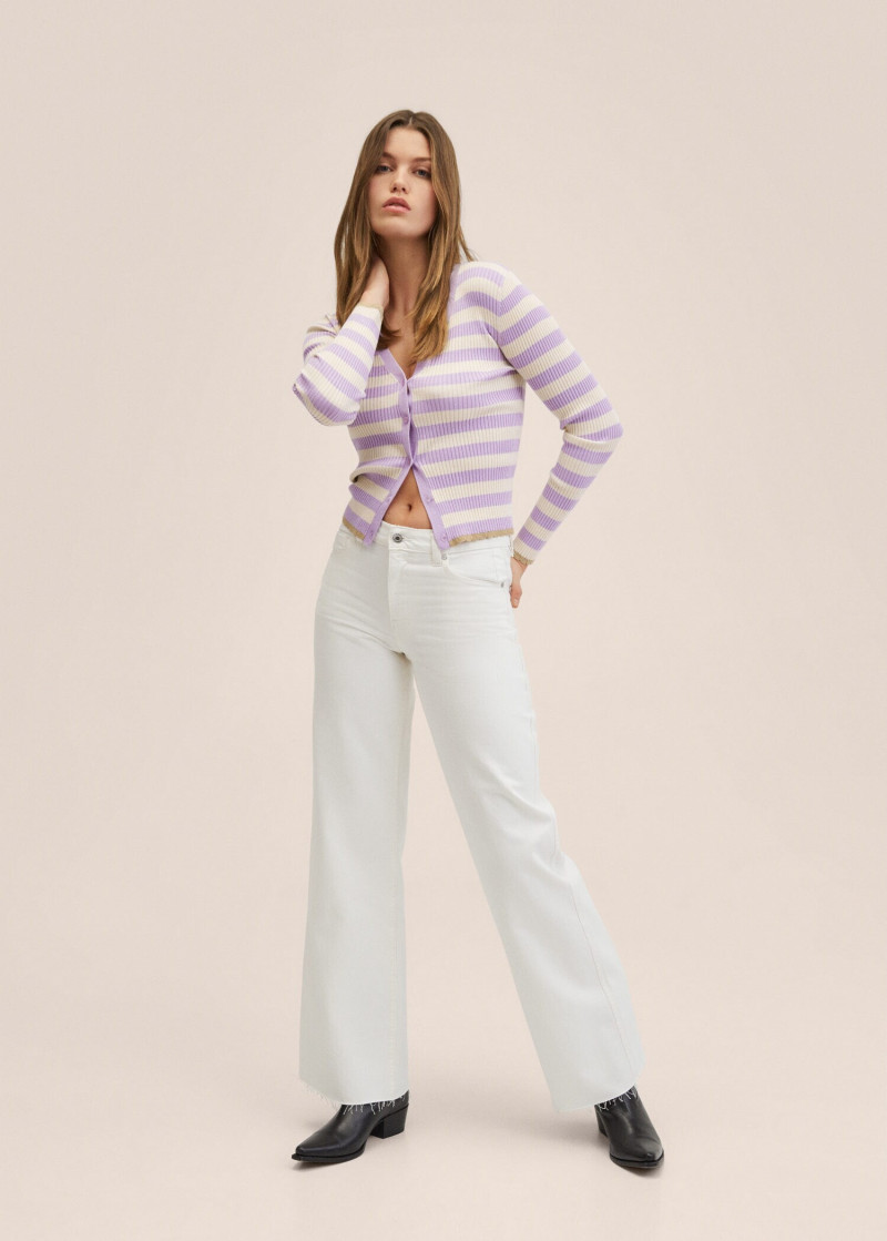 Luna Bijl featured in  the Mango catalogue for Spring/Summer 2022