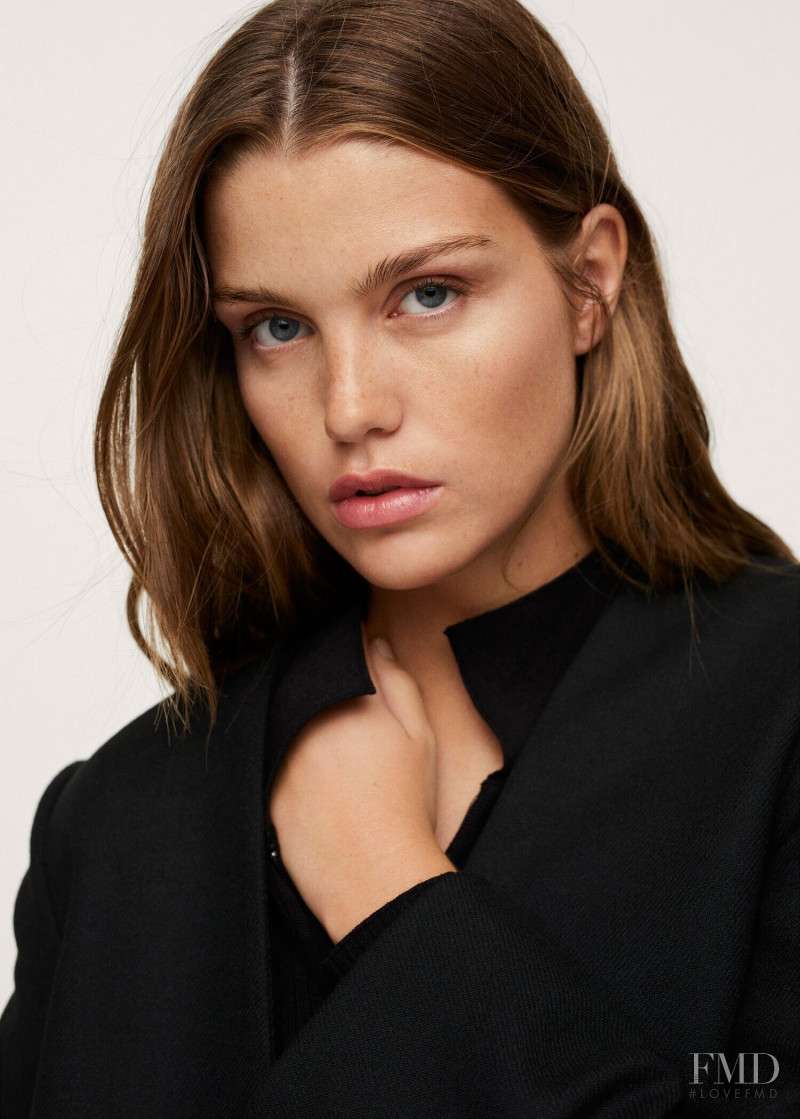 Luna Bijl featured in  the Mango catalogue for Spring/Summer 2022