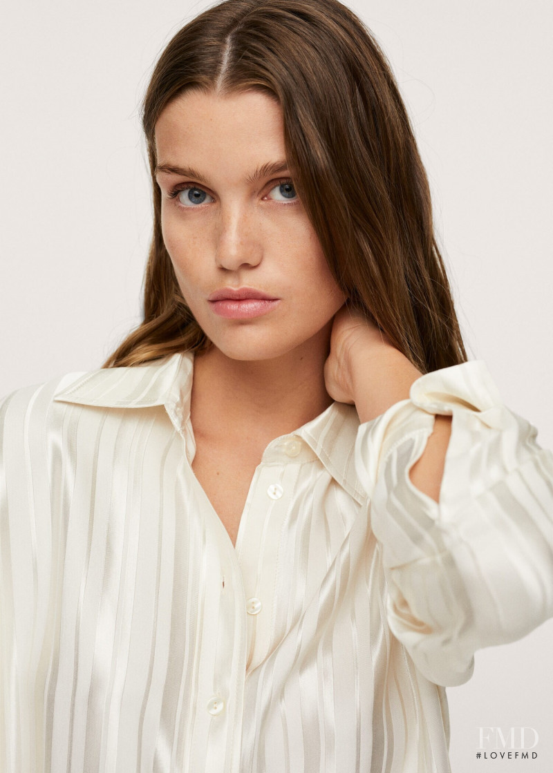 Luna Bijl featured in  the Mango catalogue for Spring/Summer 2022