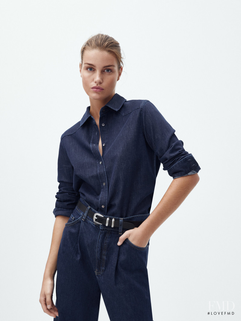 Luna Bijl featured in  the Massimo Dutti catalogue for Winter 2021