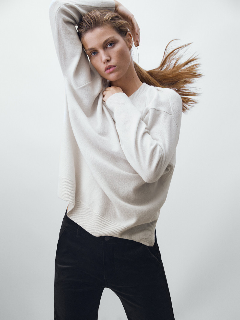 Luna Bijl featured in  the Massimo Dutti catalogue for Winter 2021