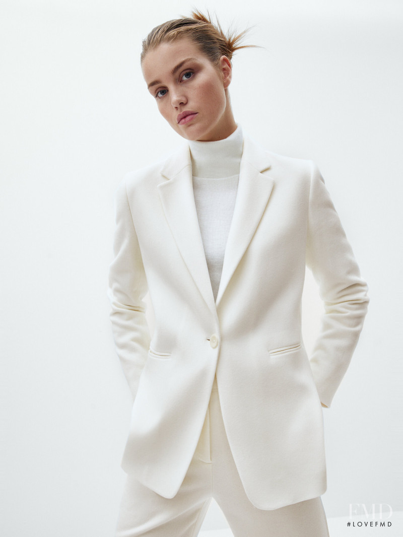 Luna Bijl featured in  the Massimo Dutti catalogue for Winter 2021