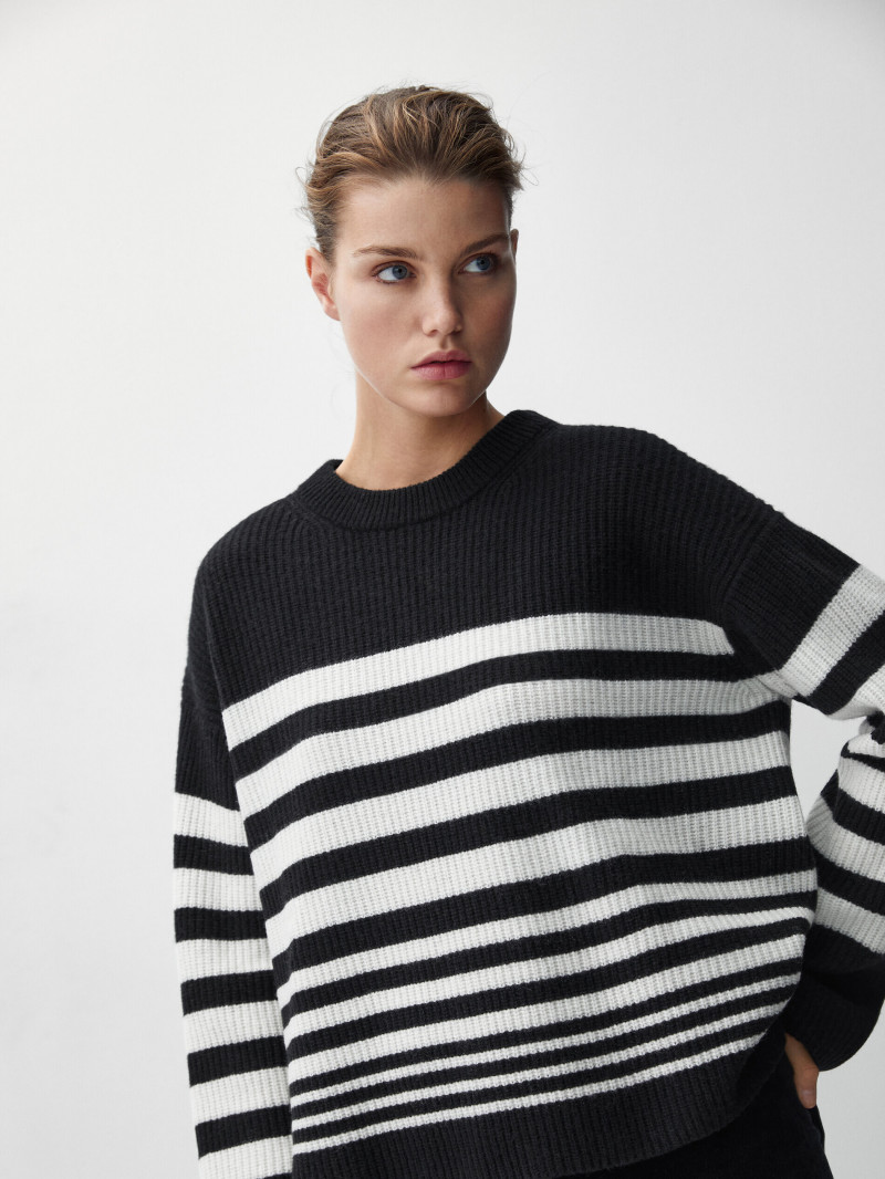 Luna Bijl featured in  the Massimo Dutti catalogue for Winter 2021