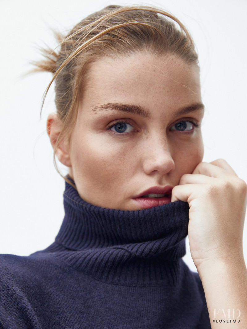 Luna Bijl featured in  the Massimo Dutti catalogue for Winter 2021