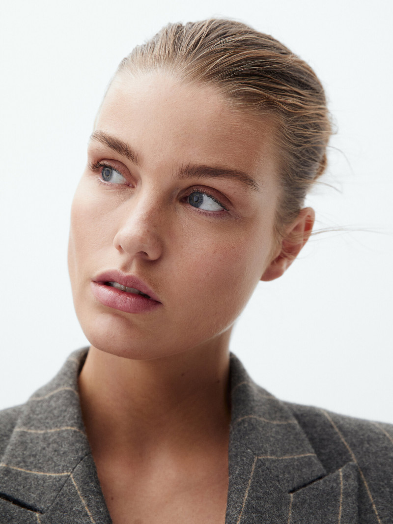 Luna Bijl featured in  the Massimo Dutti catalogue for Winter 2021