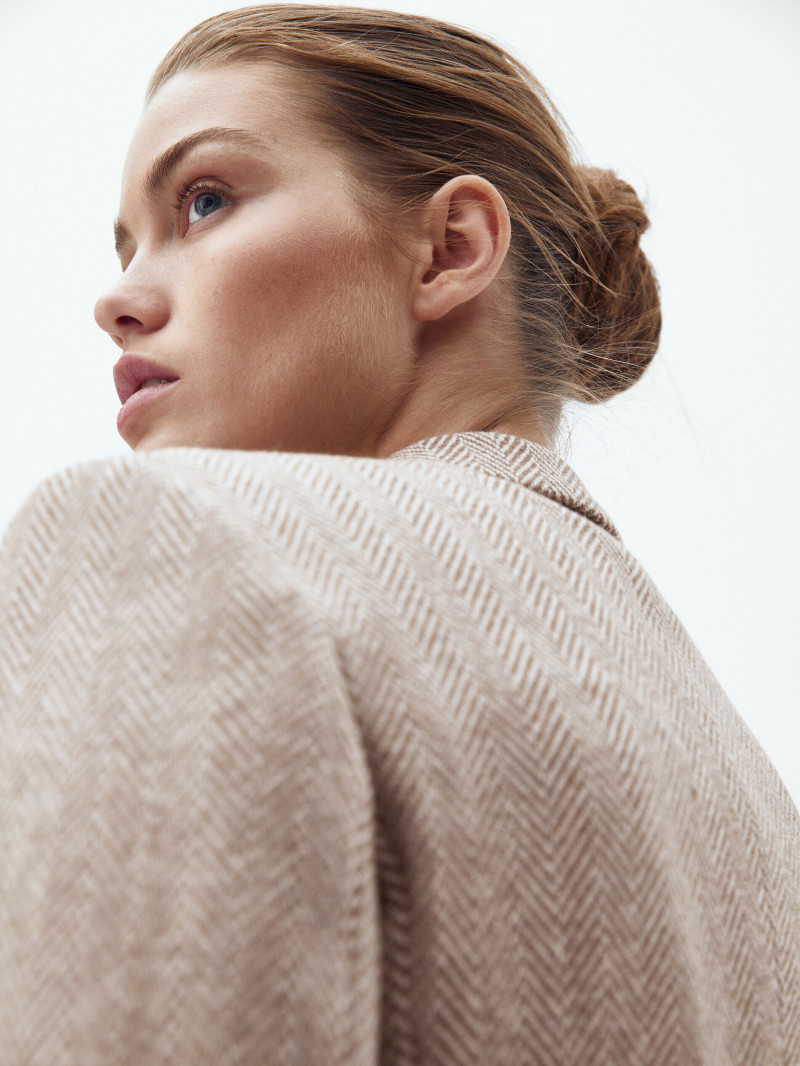 Luna Bijl featured in  the Massimo Dutti catalogue for Winter 2021