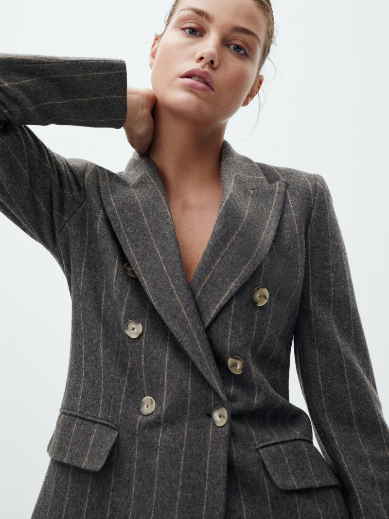 Luna Bijl featured in  the Massimo Dutti catalogue for Winter 2021