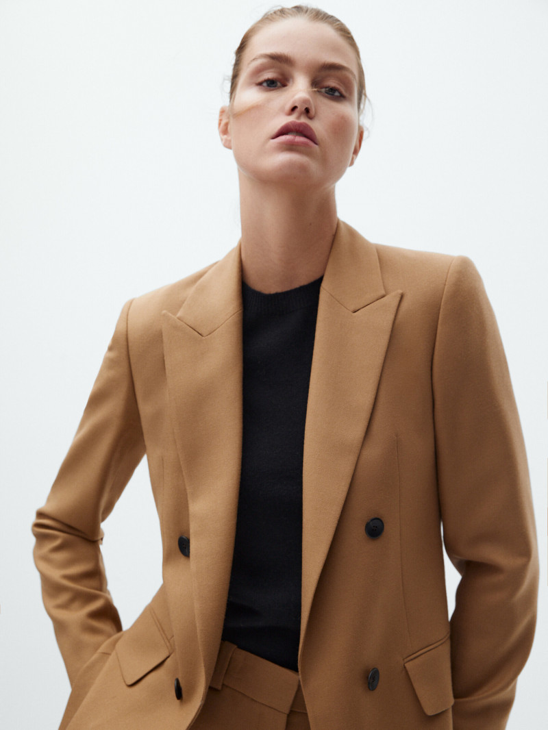 Luna Bijl featured in  the Massimo Dutti catalogue for Winter 2021