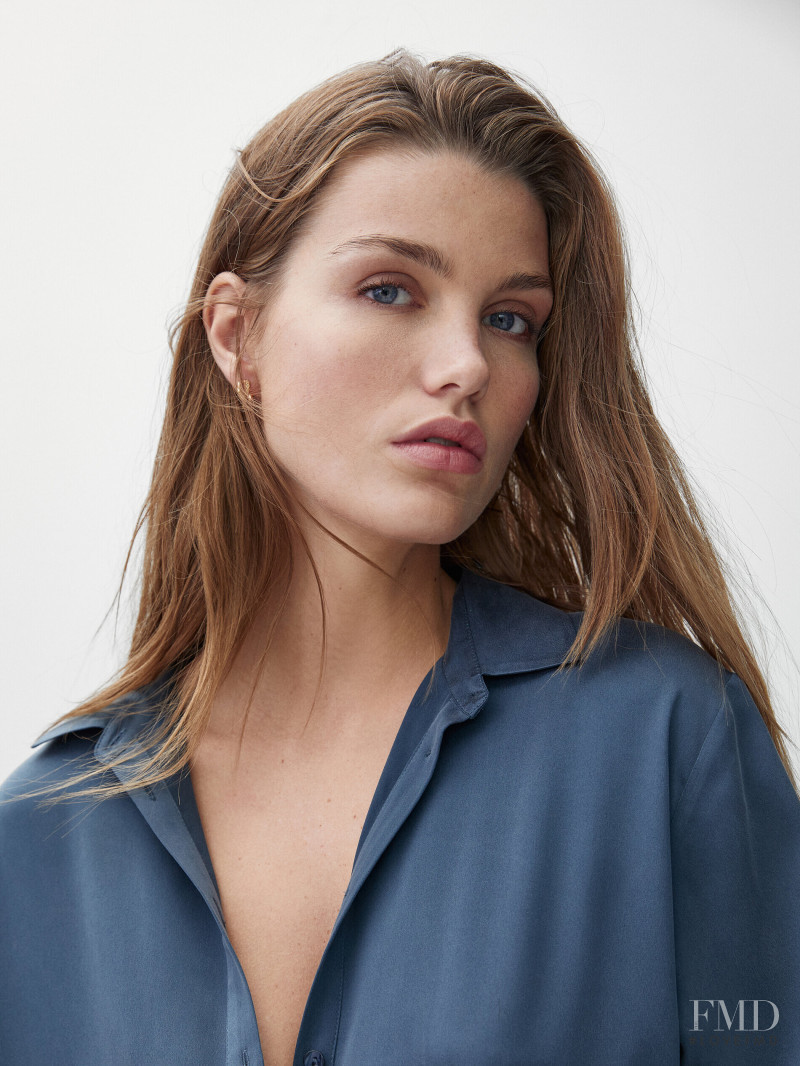 Luna Bijl featured in  the Massimo Dutti catalogue for Winter 2021