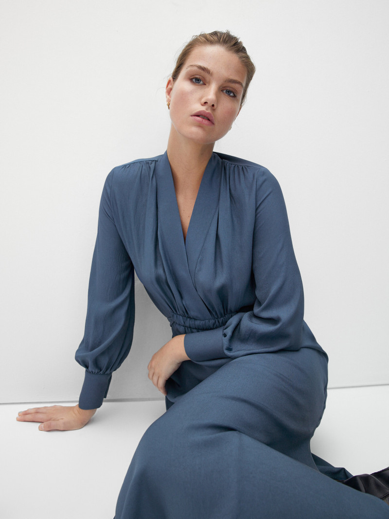 Luna Bijl featured in  the Massimo Dutti catalogue for Winter 2021