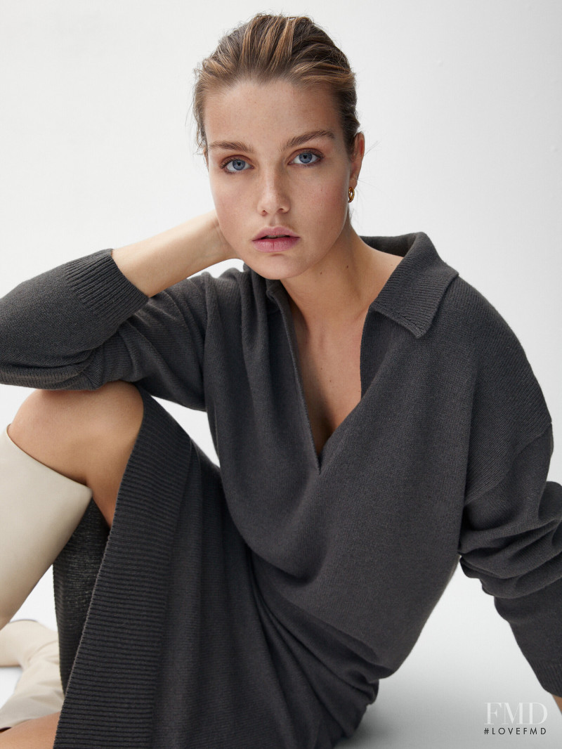 Luna Bijl featured in  the Massimo Dutti catalogue for Winter 2021