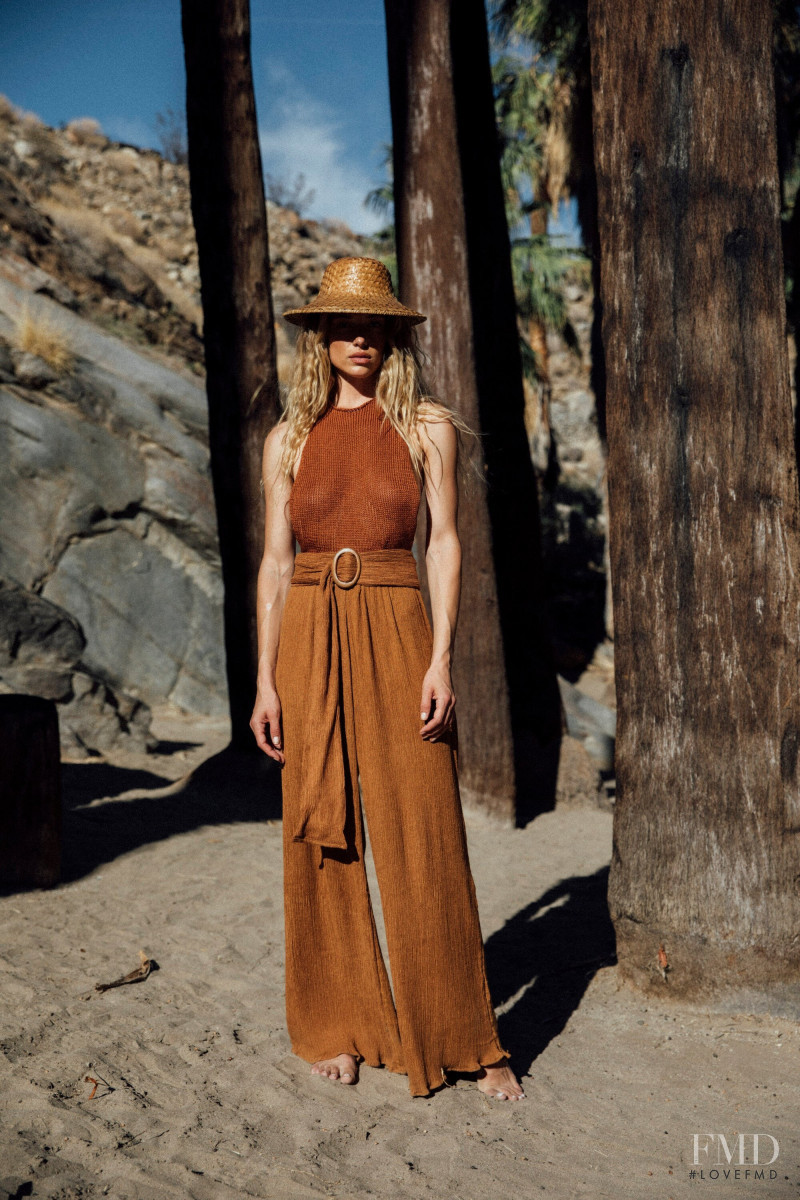 Hannah Ferguson featured in  the Savannah Morrow catalogue for Summer 2022