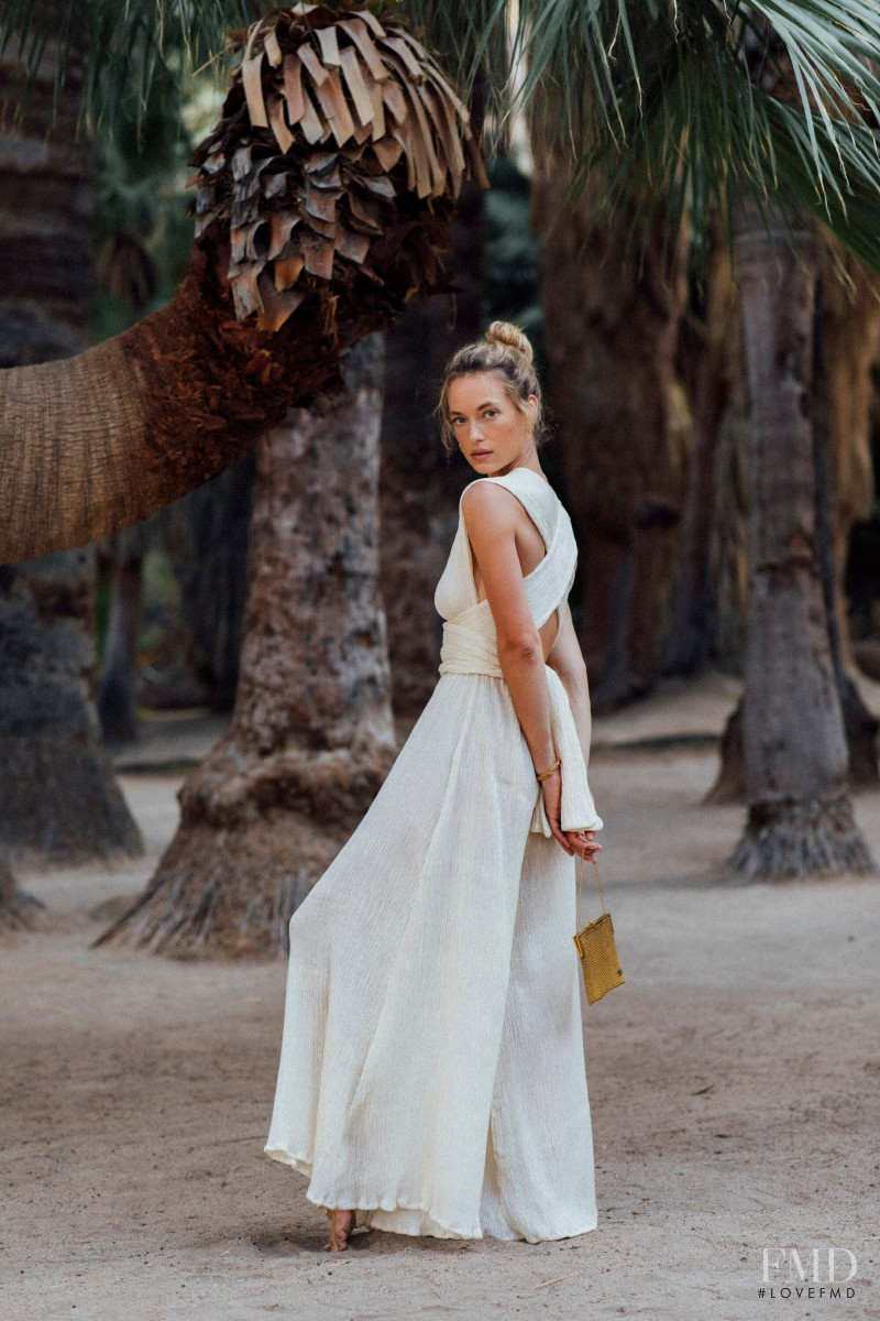 Hannah Ferguson featured in  the Savannah Morrow catalogue for Summer 2022