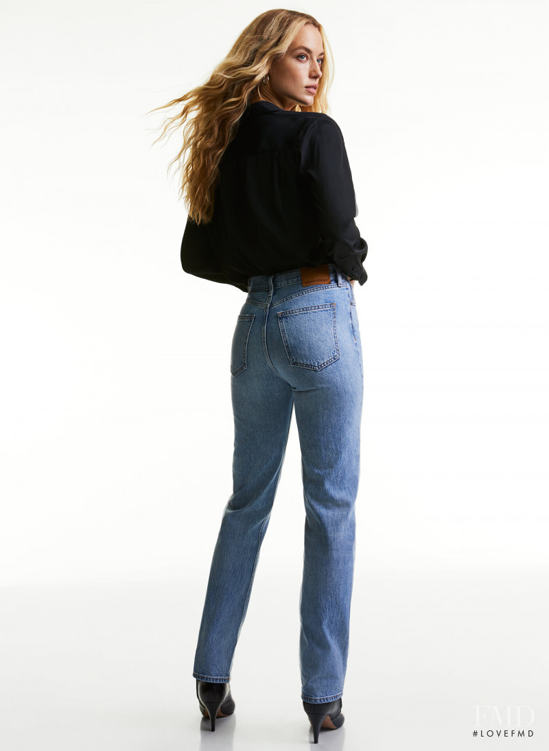 Hannah Ferguson featured in  the Aritzia lookbook for Winter 2019