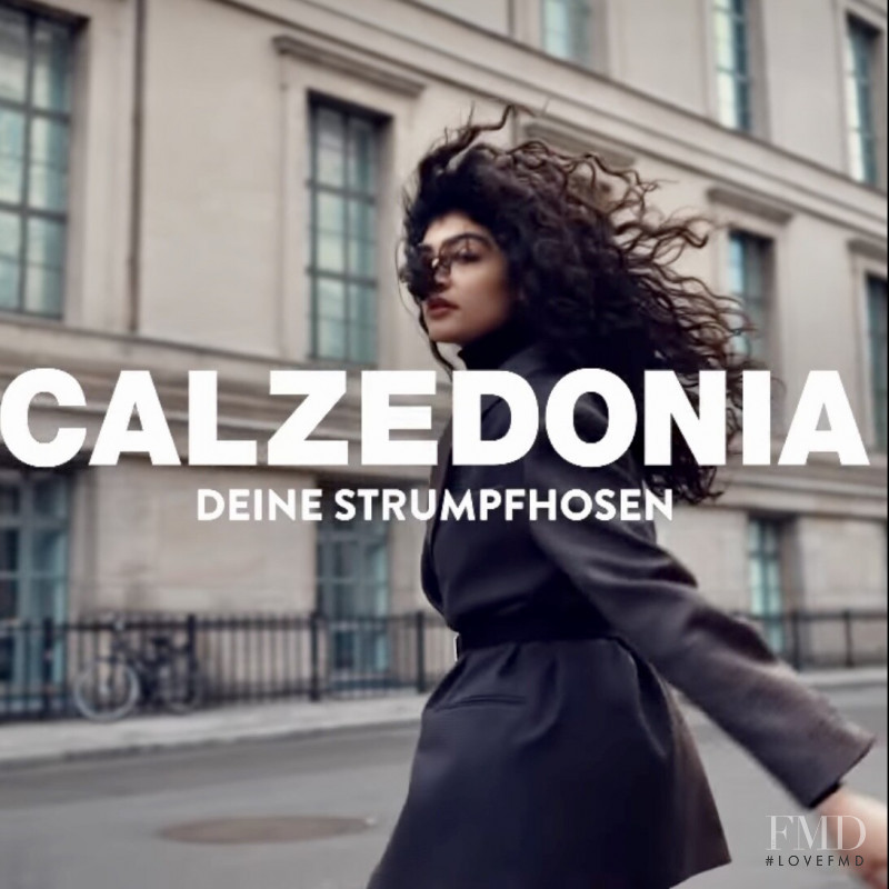 Soulin Omar featured in  the Calzedonia advertisement for Spring/Summer 2022