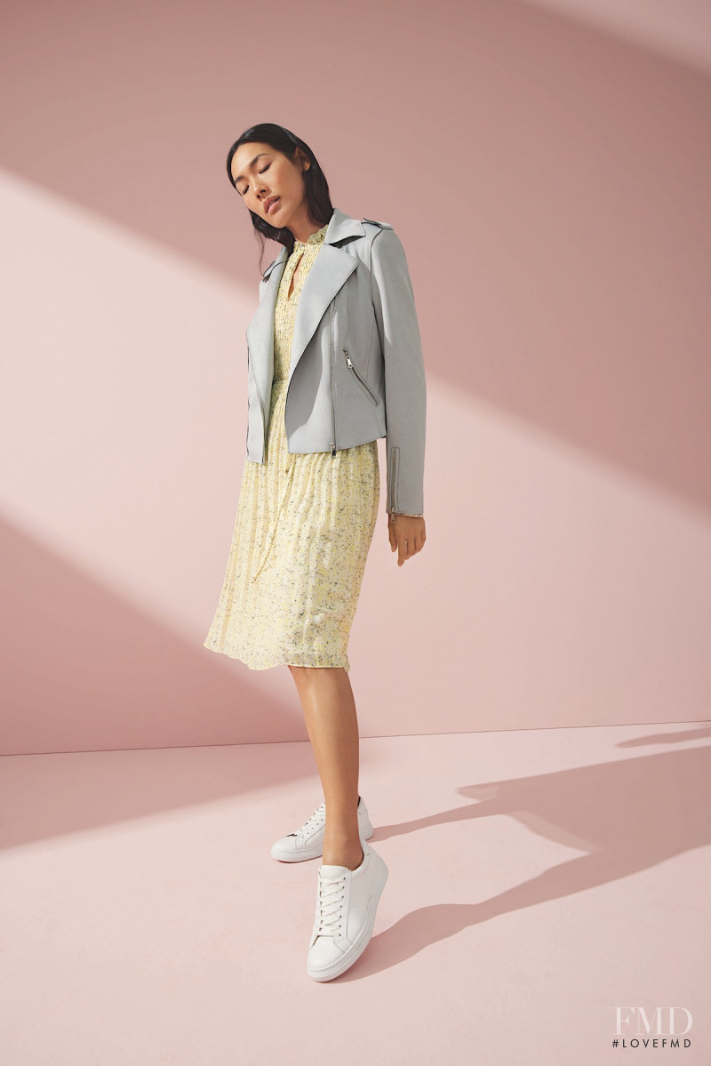 Soulin Omar featured in  the Taifun by Gerry Weber advertisement for Spring/Summer 2022