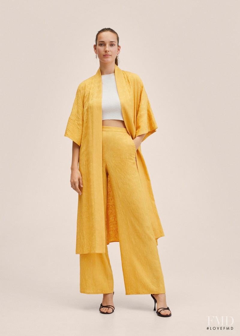 Julia Bergshoeff featured in  the Mango catalogue for Summer 2022