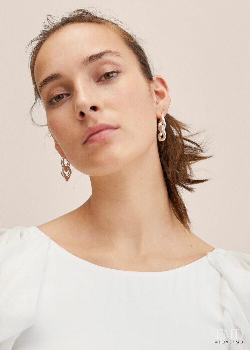 Julia Bergshoeff featured in  the Mango catalogue for Summer 2022