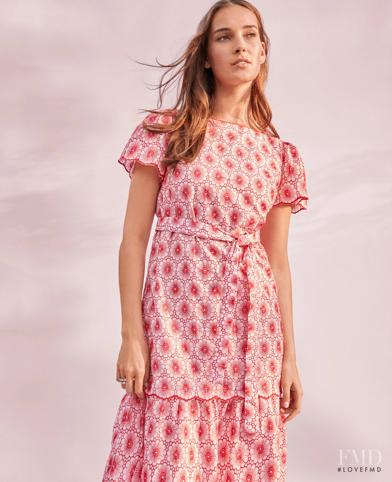 Julia Bergshoeff featured in  the Ann Taylor lookbook for Summer 2022