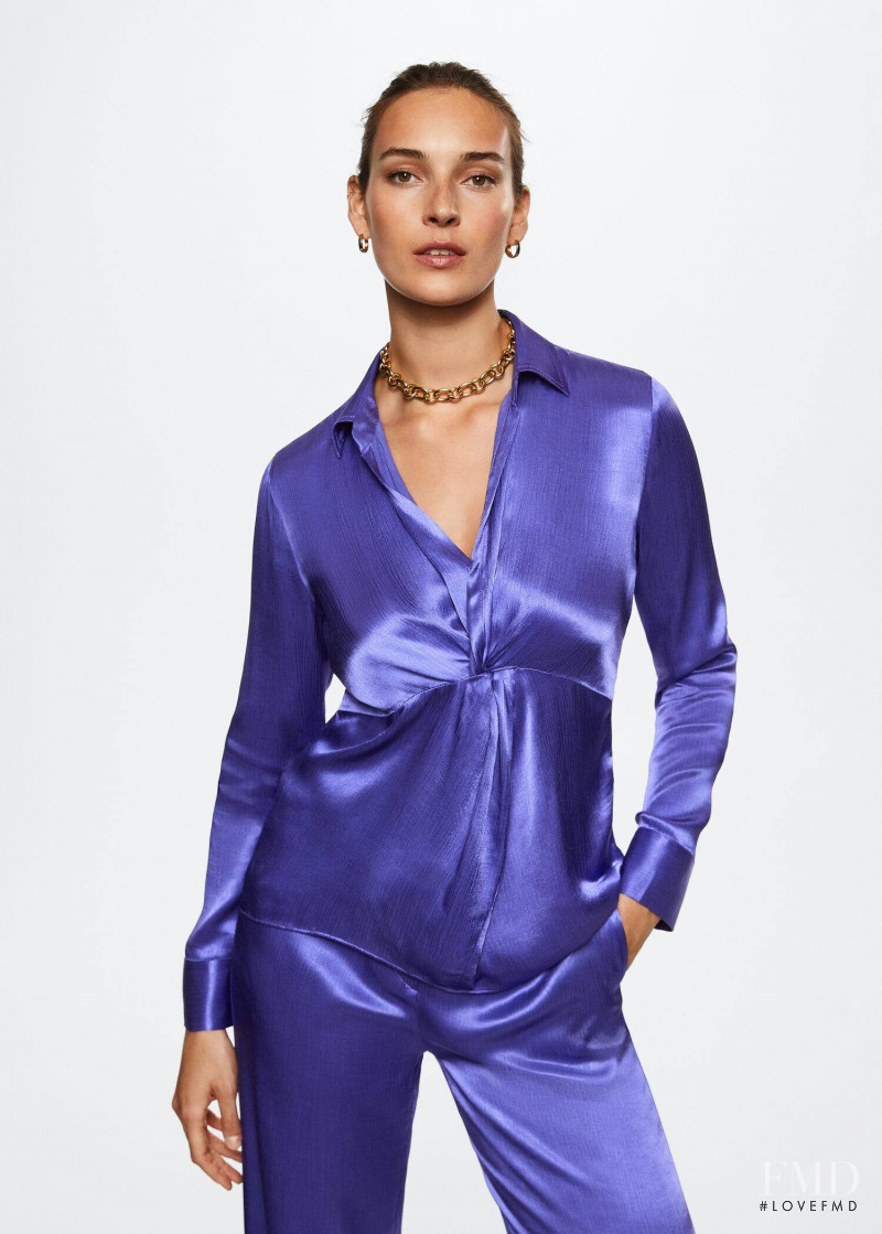 Julia Bergshoeff featured in  the Mango catalogue for Pre-Fall 2022