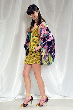 Emanuel Ungaro Haute-Couture fashion show for Spring/Summer 2004